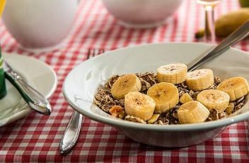 Dieta disintossicante con banane e cereali
