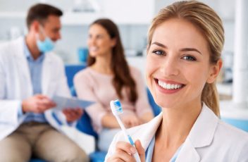 Studio dentistico dentisti paziente